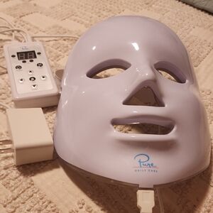 LED Facial Mask - White